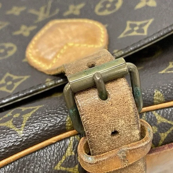 Authentic Louis Vuitton cartouchiere GM monogram crossbody